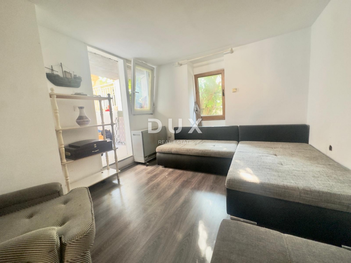 ISTRIA, POLA - Casa per investimento sopra l'Arena - OCCASIONE!!