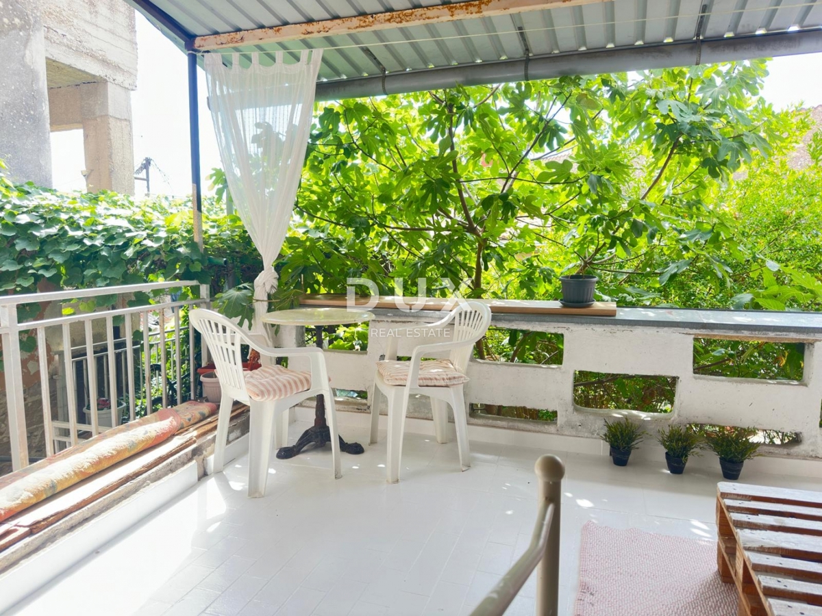 ISTRIA, POLA - Casa per investimento sopra l'Arena - OCCASIONE!!