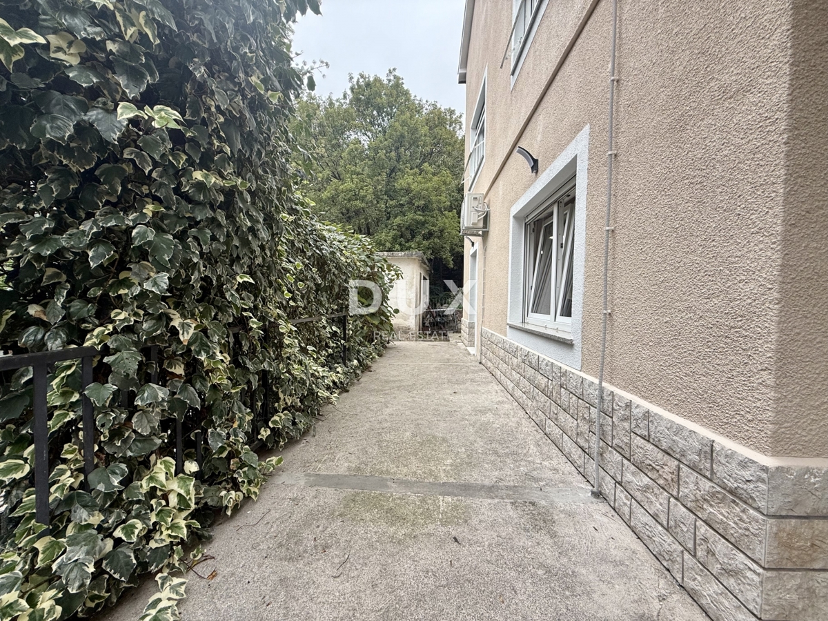 RIJEKA, S.DRAGA - Spazioso appartamento di 115 m2 con grande terrazza e barbecue!