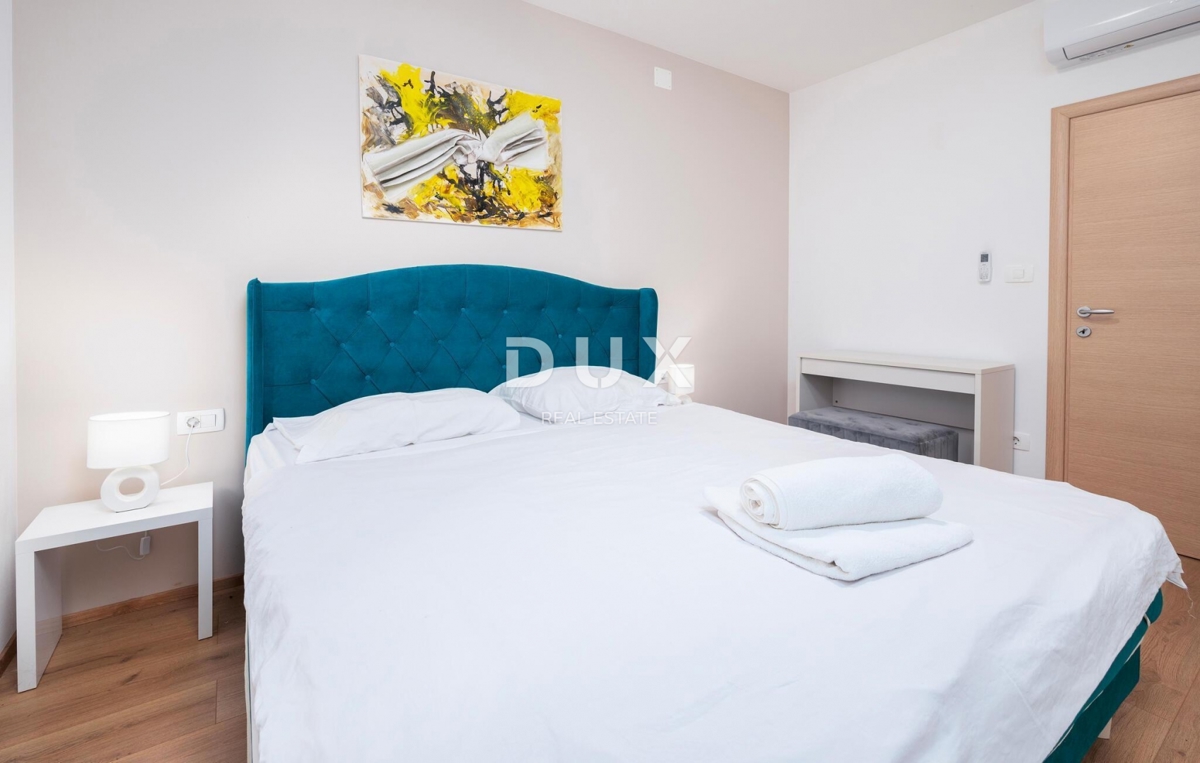 ISTRIA, LABIN - Casa con piscina e vista mare