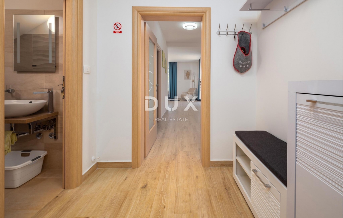 ISTRIA, LABIN - Casa con piscina e vista mare