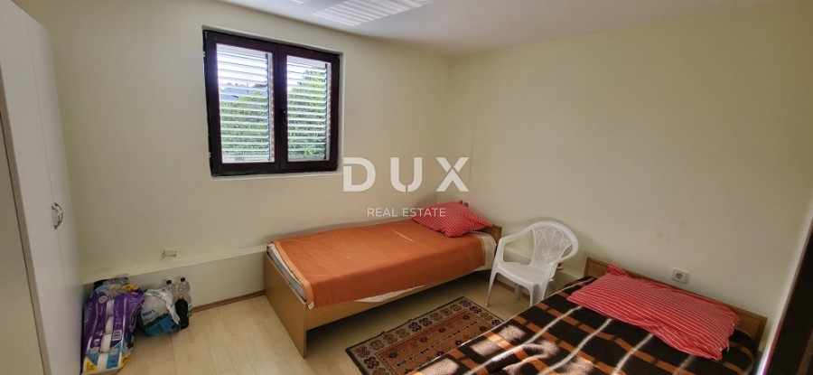 ISOLA DI PAG, KOŠLJUN - casa familiare al mare