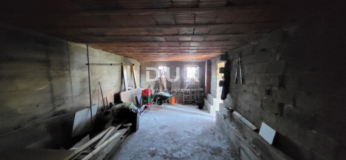 ISOLA DI PAG, KOŠLJUN - casa familiare al mare