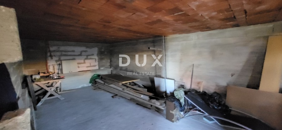 ISOLA DI PAG, KOŠLJUN - casa familiare al mare