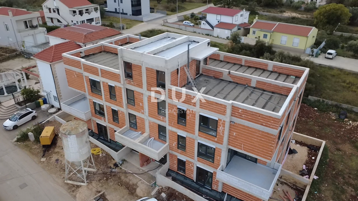 ZADAR, BIBINJE - Appartamento con tre camere da letto in una posizione attraente S3