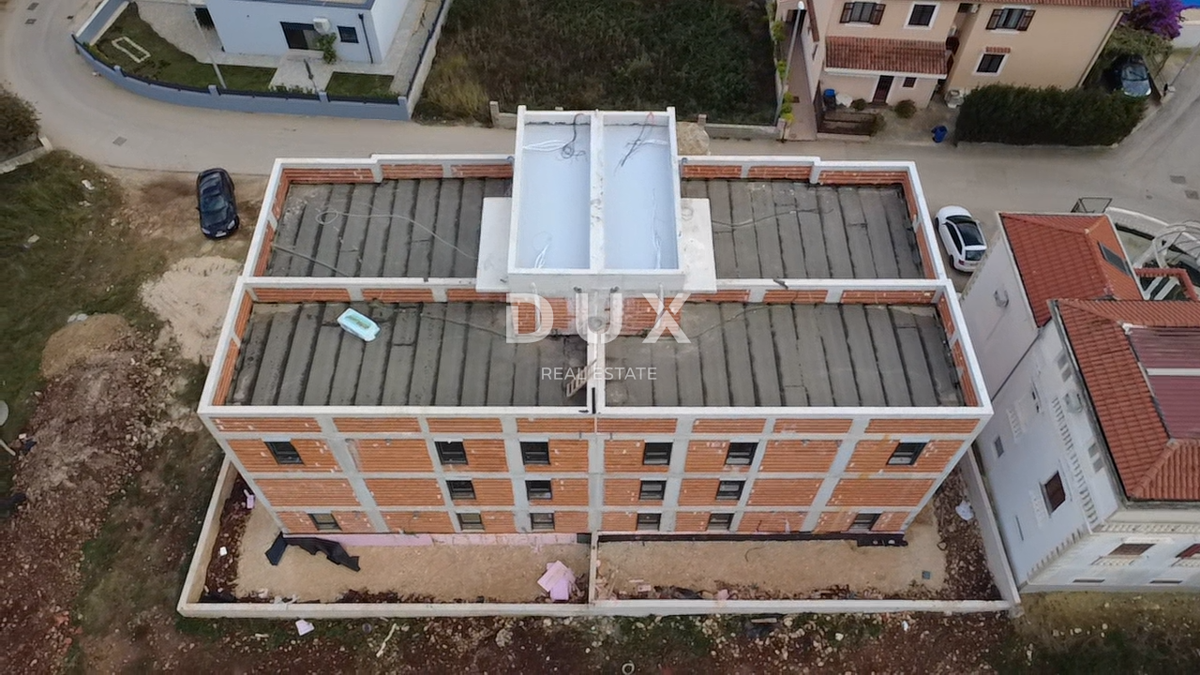 ZADAR, BIBINJE - Appartamento con tre camere da letto in una posizione attraente S3