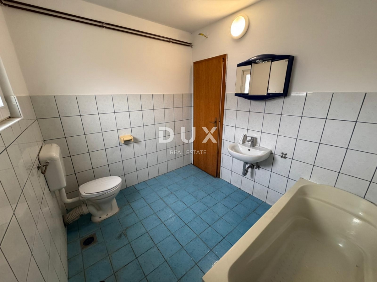 ZAGABRIA, DONJA DUBRAVA - due case in una posizione tranquilla