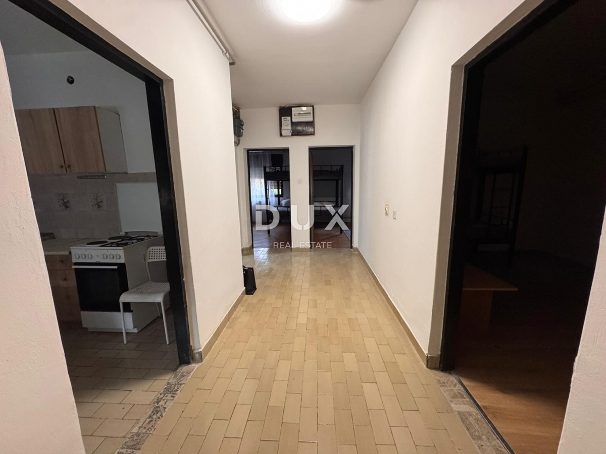 ZAGABRIA, DONJA DUBRAVA - due case in una posizione tranquilla