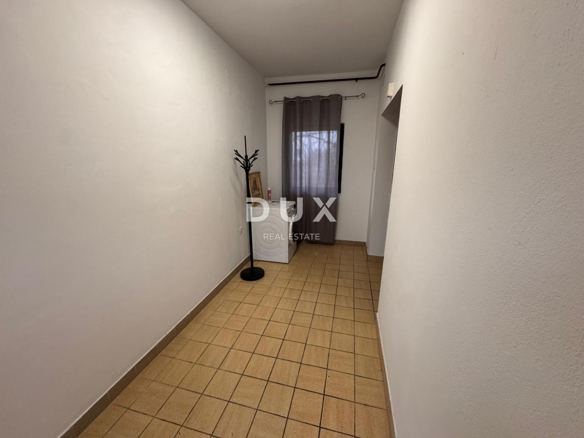 ZAGABRIA, DONJA DUBRAVA - due case in una posizione tranquilla