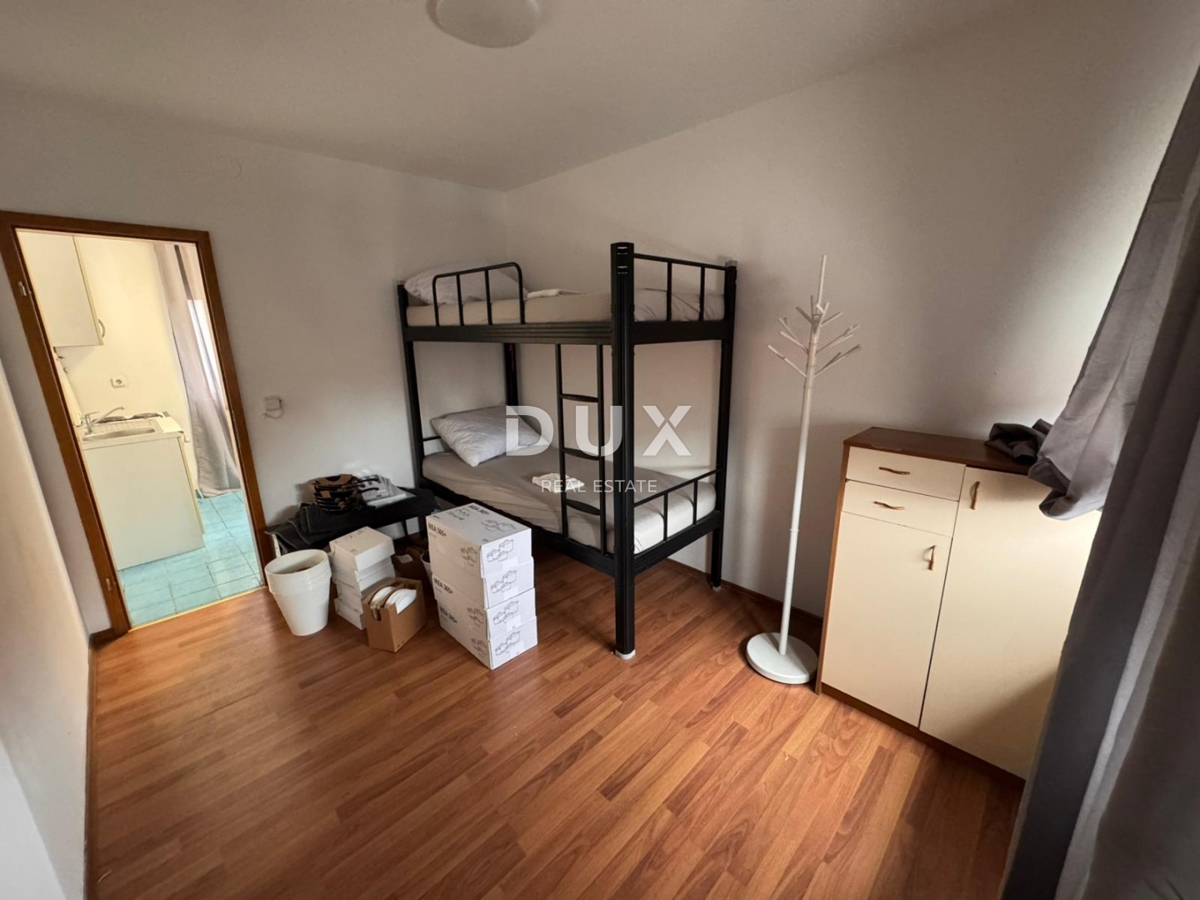 ZAGABRIA, DONJA DUBRAVA - due case in una posizione tranquilla