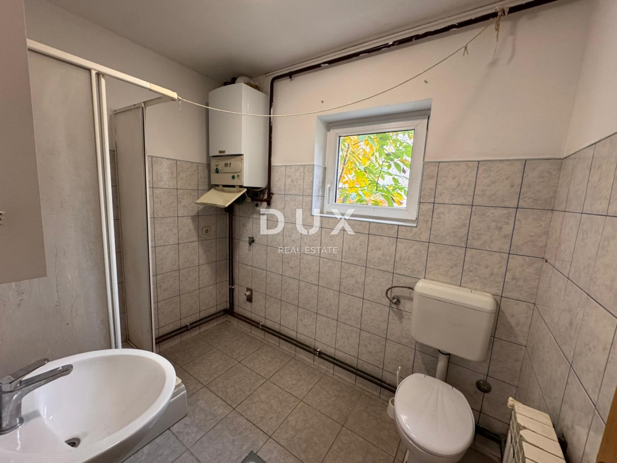 ZAGABRIA, DONJA DUBRAVA - due case in una posizione tranquilla