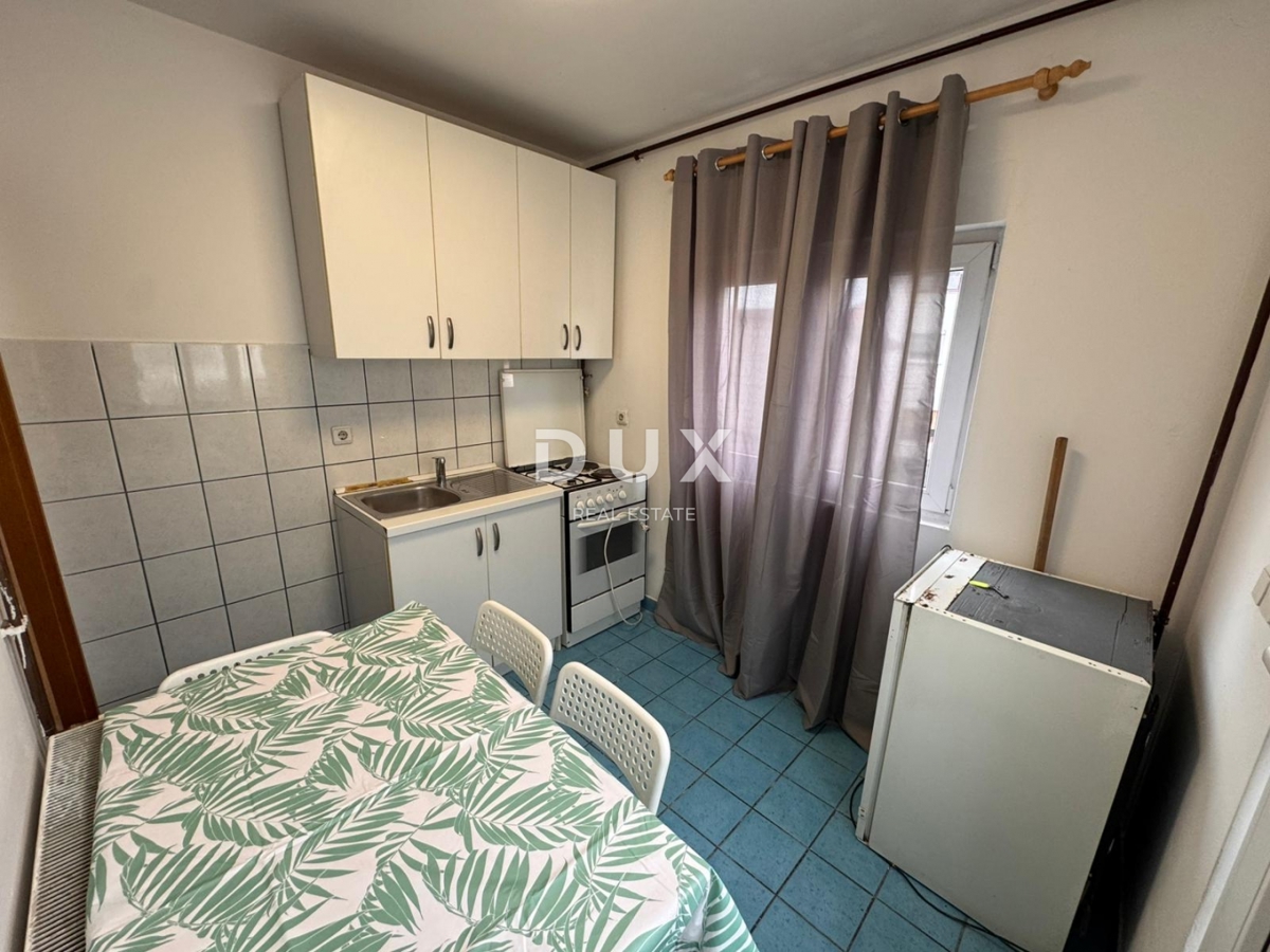 ZAGABRIA, DONJA DUBRAVA - due case in una posizione tranquilla