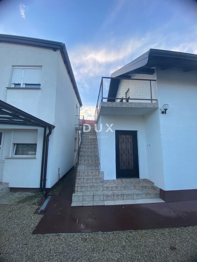 ZAGABRIA, DONJA DUBRAVA - due case in una posizione tranquilla