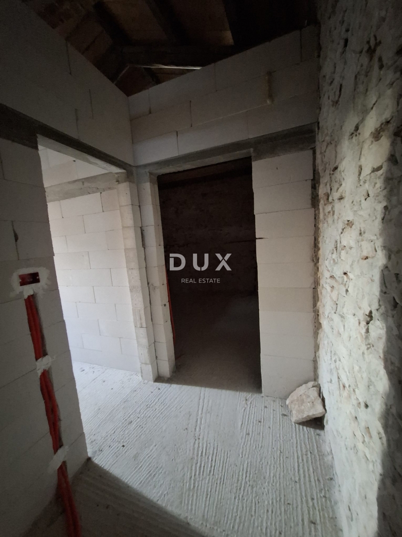 ISTRIA, BALE - casa e edificio ausiliario nel centro