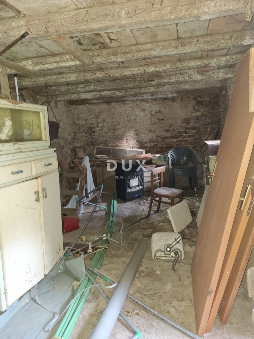 ISTRIA, BALE - casa e edificio ausiliario nel centro