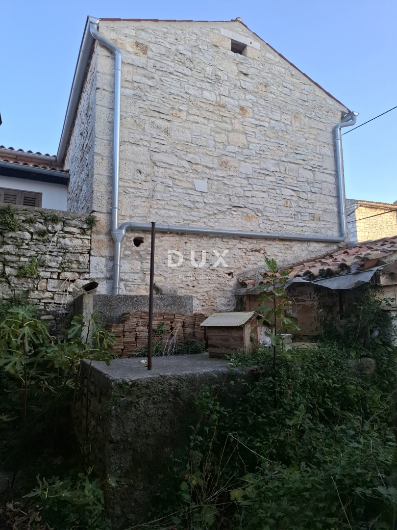 ISTRIA, BALE - casa e edificio ausiliario nel centro