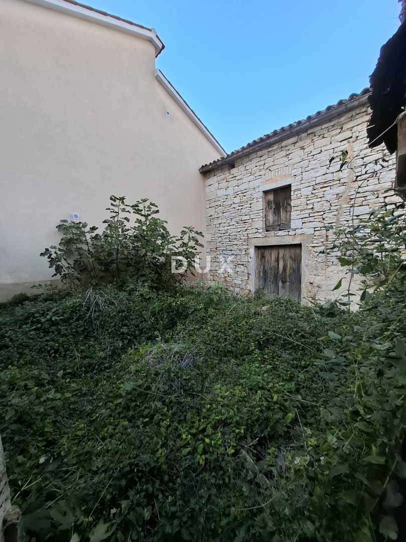 ISTRIA, BALE - casa e edificio ausiliario nel centro