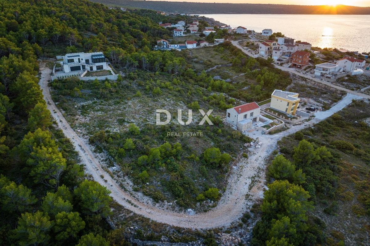 ZADAR, NOVIGRAD - Posizione lussuosa per una nuova villa vicino al mare