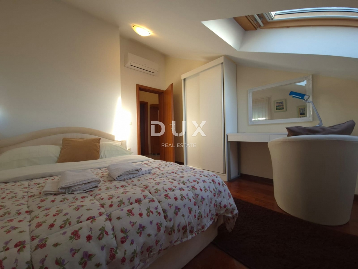 ZARA, BORIK - OCCASIONE! Villa con 4 spaziosi appartamenti e vista mare!