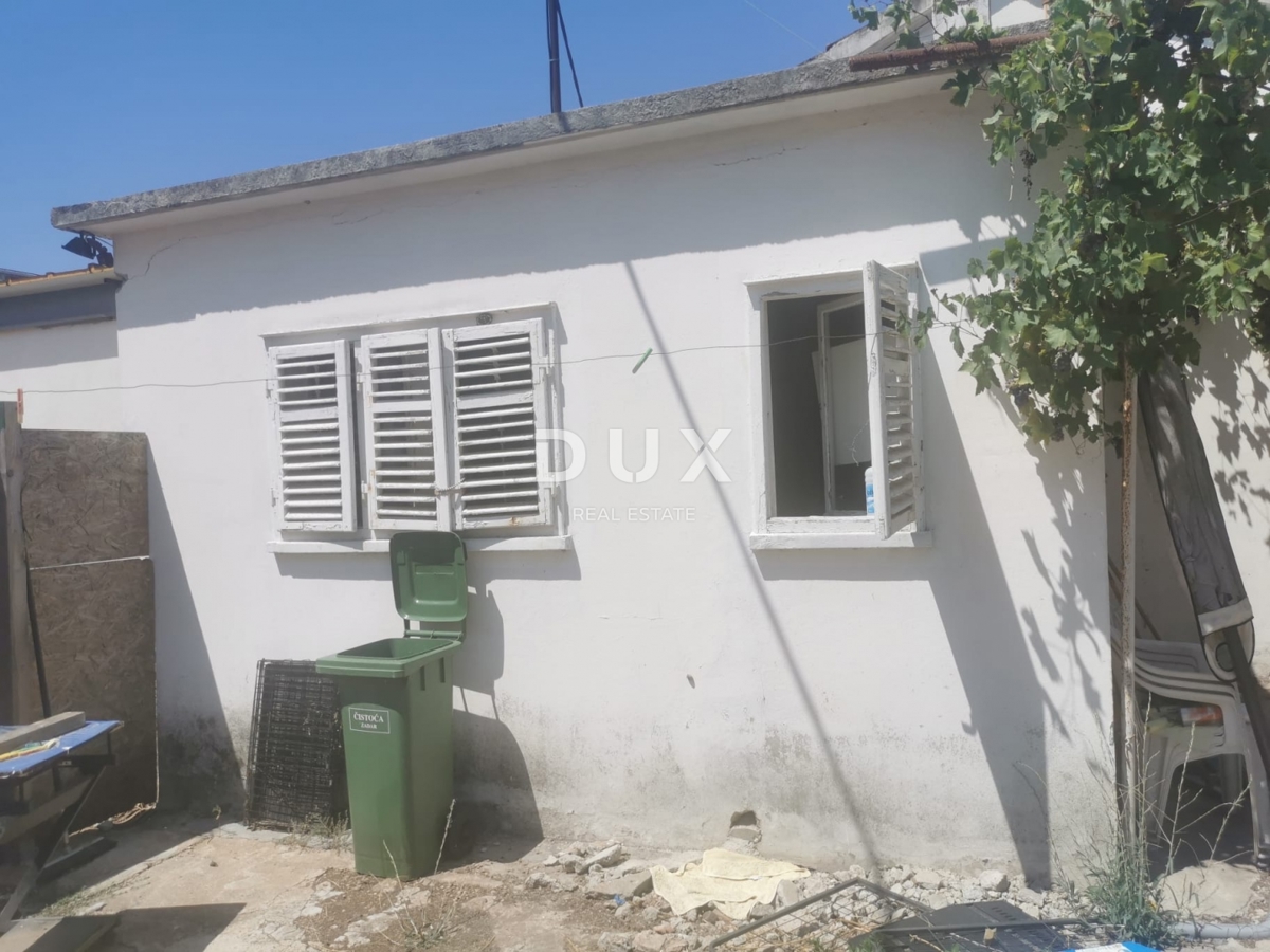 ZADAR, RELJA - Terreno edificabile di 530 m2 in una posizione unica!