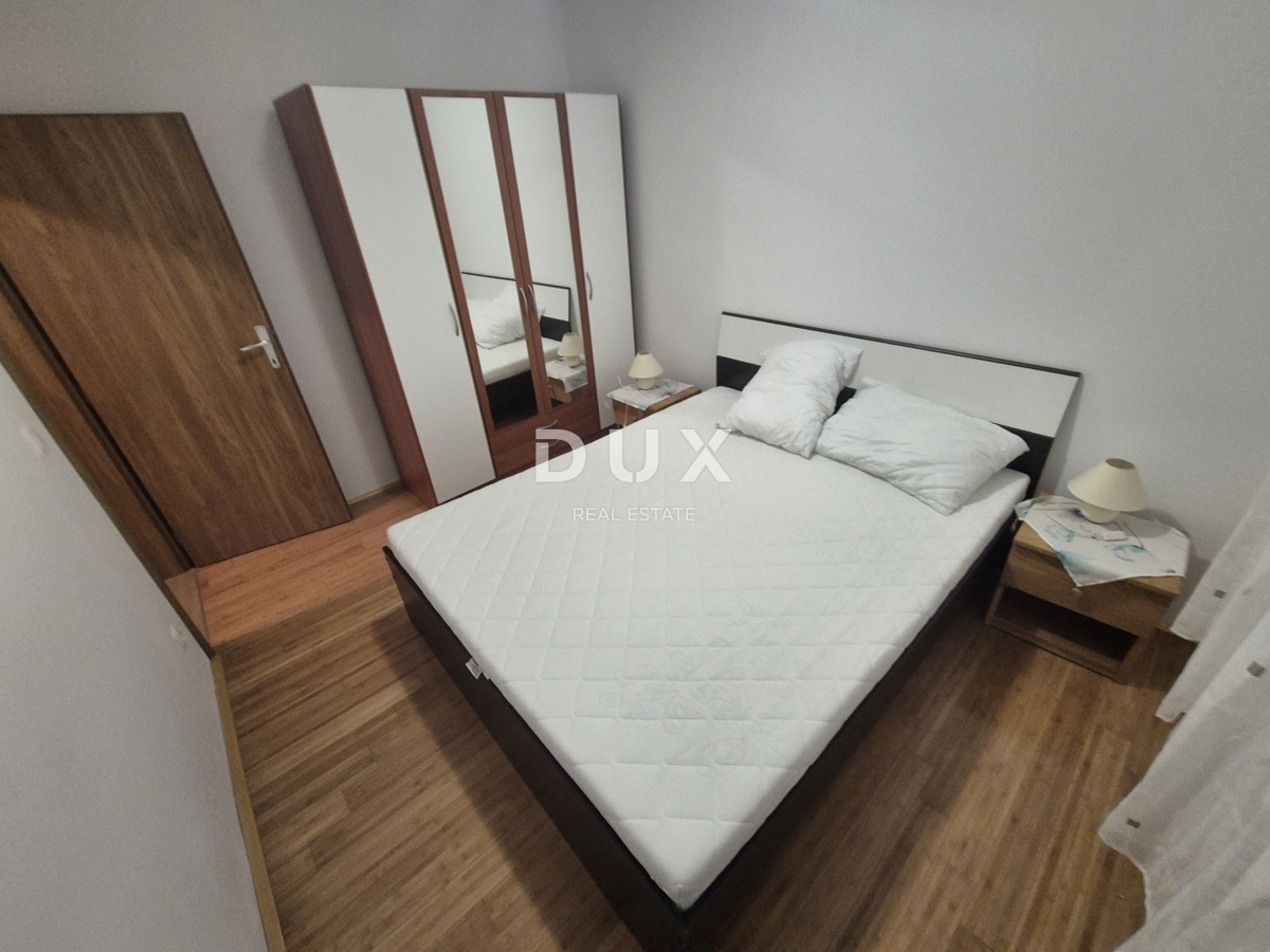 ŠIBENIK, PIROVAC - Casa con 3 grandi appartamenti, ampio cortile e posizione eccellente, a 300 m dal mare!