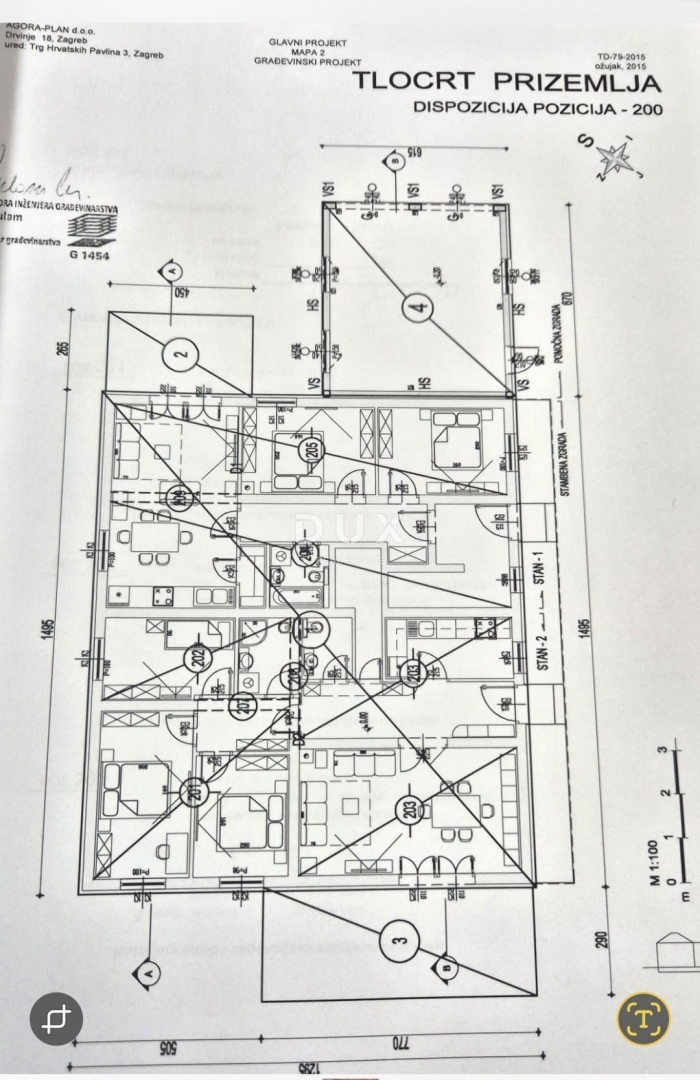 ŠIBENIK, PIROVAC - Casa con 3 grandi appartamenti, ampio cortile e posizione eccellente, a 300 m dal mare!