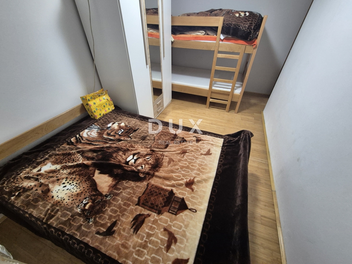 ŠIBENIK, PIROVAC - Casa con 3 grandi appartamenti, ampio cortile e posizione eccellente, a 300 m dal mare!