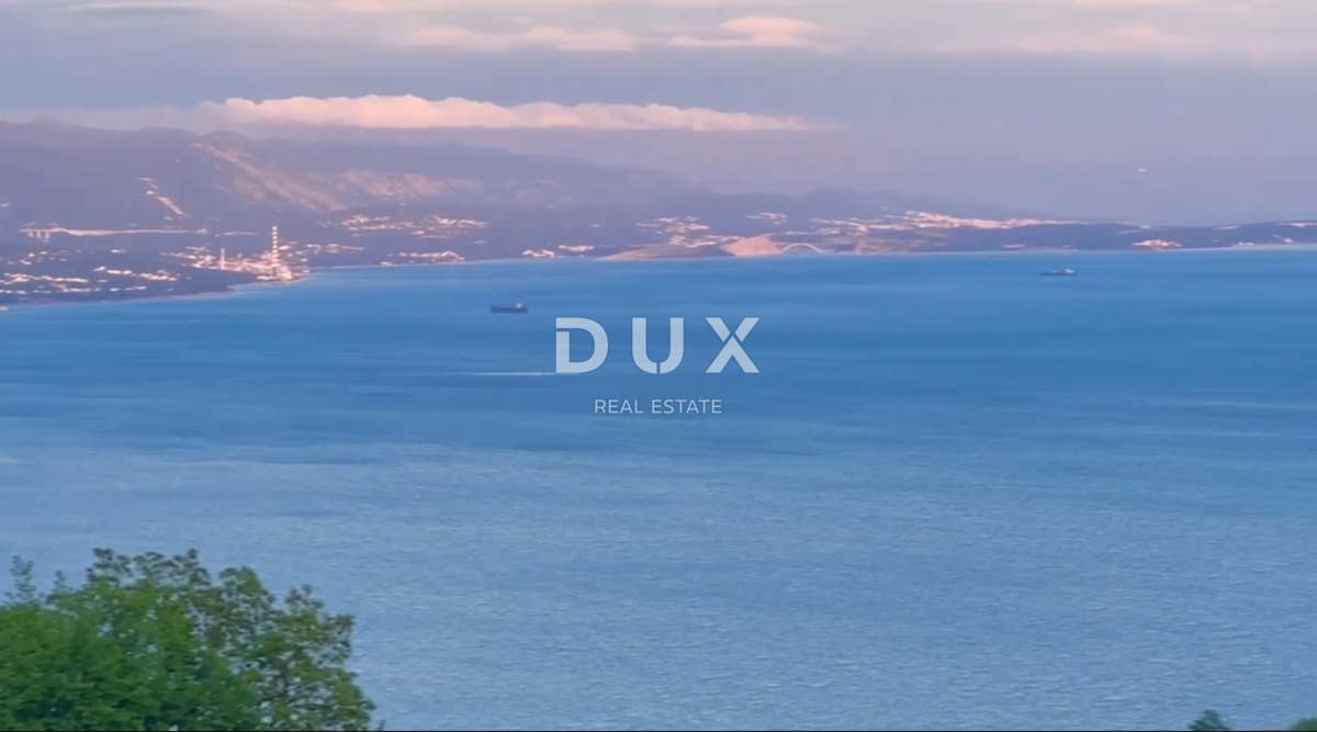 ABBAZIA, BREGI - terreno 1776m2 CON 2 PERMESSI DI LOCAZIONE!! per 2 ville esclusive con piscina e vista panoramica sul mare