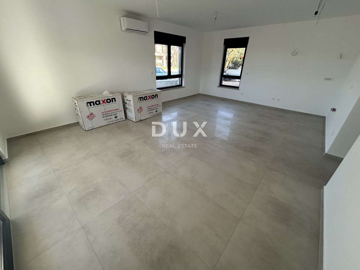 SEBENICO, TRIBUNJ – Appartamento al piano terra di un nuovo edificio con giardino! OCCASIONE!