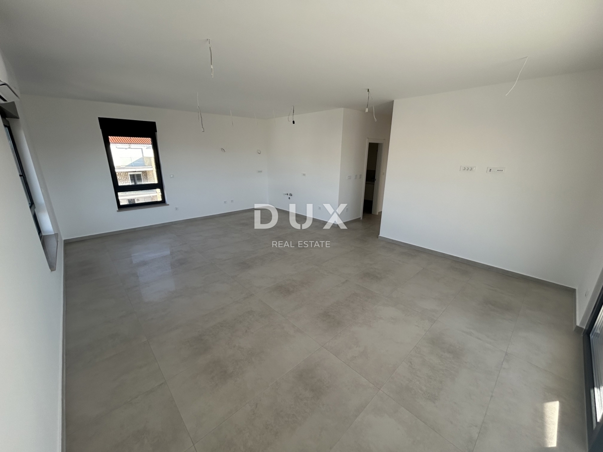 SEBENICO, TRIBUNJ – Appartamento in un nuovo edificio con vista mare! OCCASIONE!