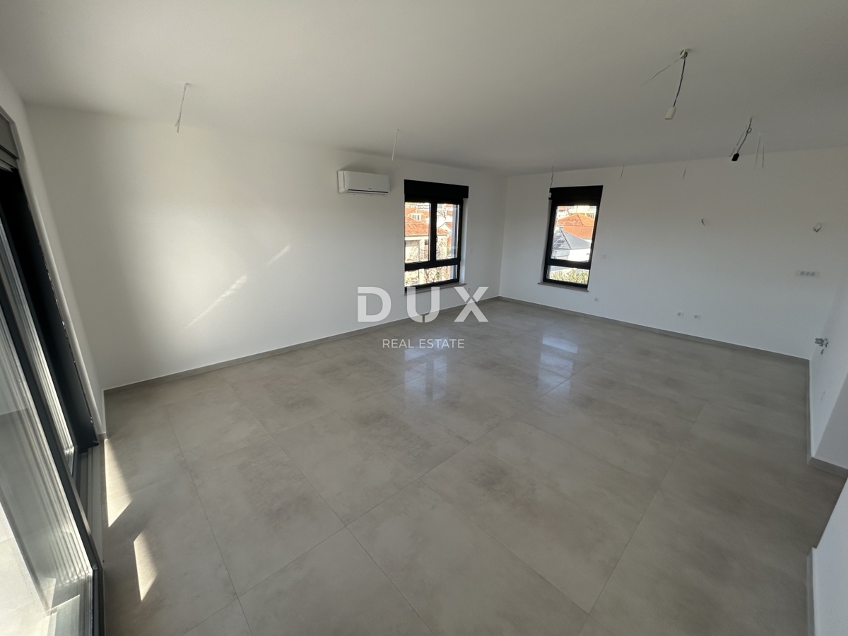 SEBENICO, TRIBUNJ – Appartamento in un nuovo edificio con vista mare! OCCASIONE!