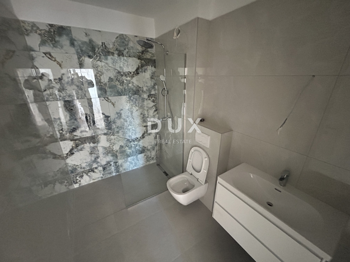 SEBENICO, TRIBUNJ – Appartamento in un nuovo edificio con vista mare! OCCASIONE!