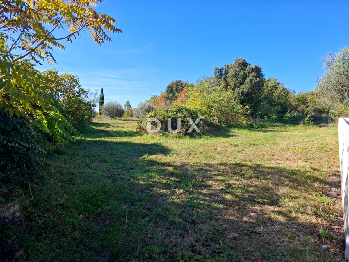 ISTRIA, MARČANA - Ampio terreno ai margini del villaggio