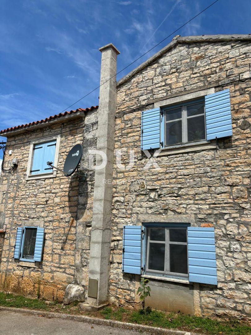 ISTRIA, KANFANAR - Bella casa istriana + 490 m2 di terreno edificabile!