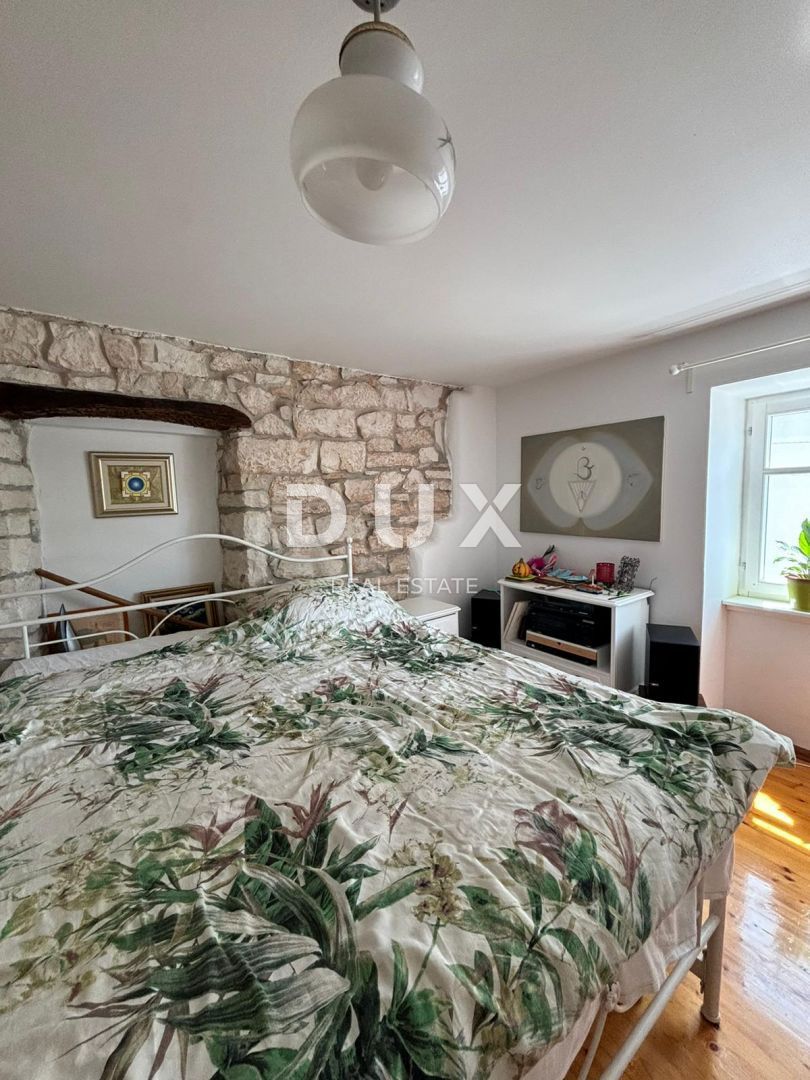 ISTRIA, KANFANAR - Bella casa istriana + 490 m2 di terreno edificabile!