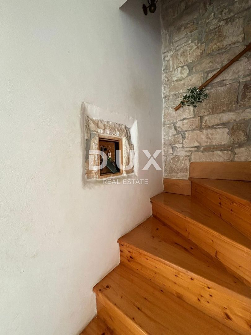 ISTRIA, KANFANAR - Bella casa istriana + 490 m2 di terreno edificabile!