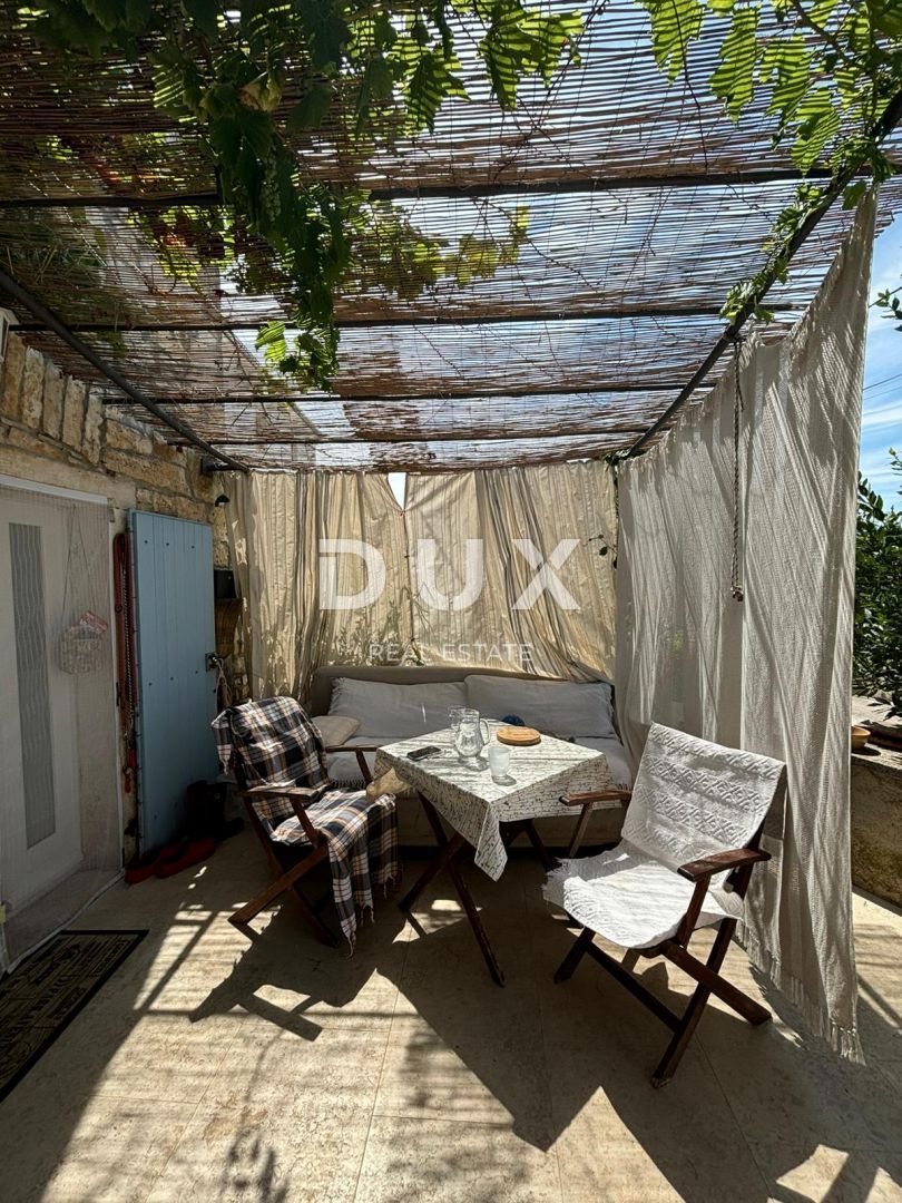 ISTRIA, KANFANAR - Bella casa istriana + 490 m2 di terreno edificabile!