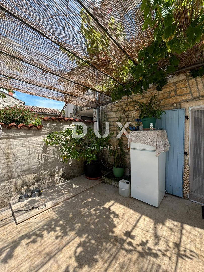 ISTRIA, KANFANAR - Bella casa istriana + 490 m2 di terreno edificabile!