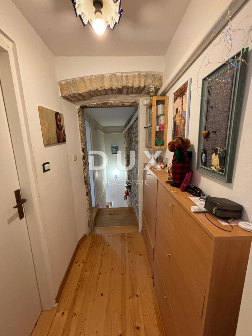 ISTRIA, KANFANAR - Bella casa istriana + 490 m2 di terreno edificabile!