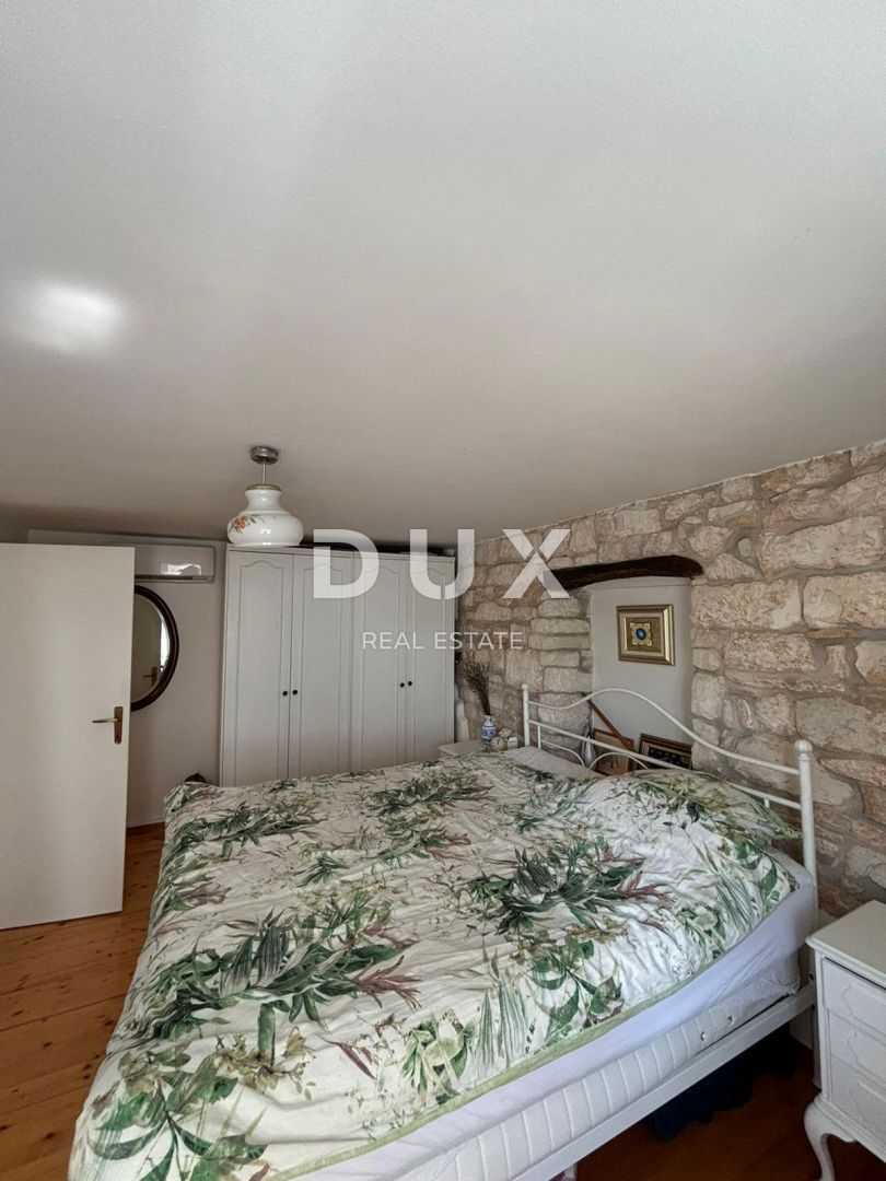 ISTRIA, KANFANAR - Bella casa istriana + 490 m2 di terreno edificabile!