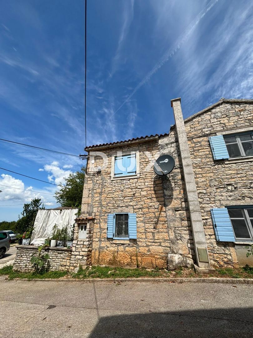 ISTRIA, KANFANAR - Bella casa istriana + 490 m2 di terreno edificabile!