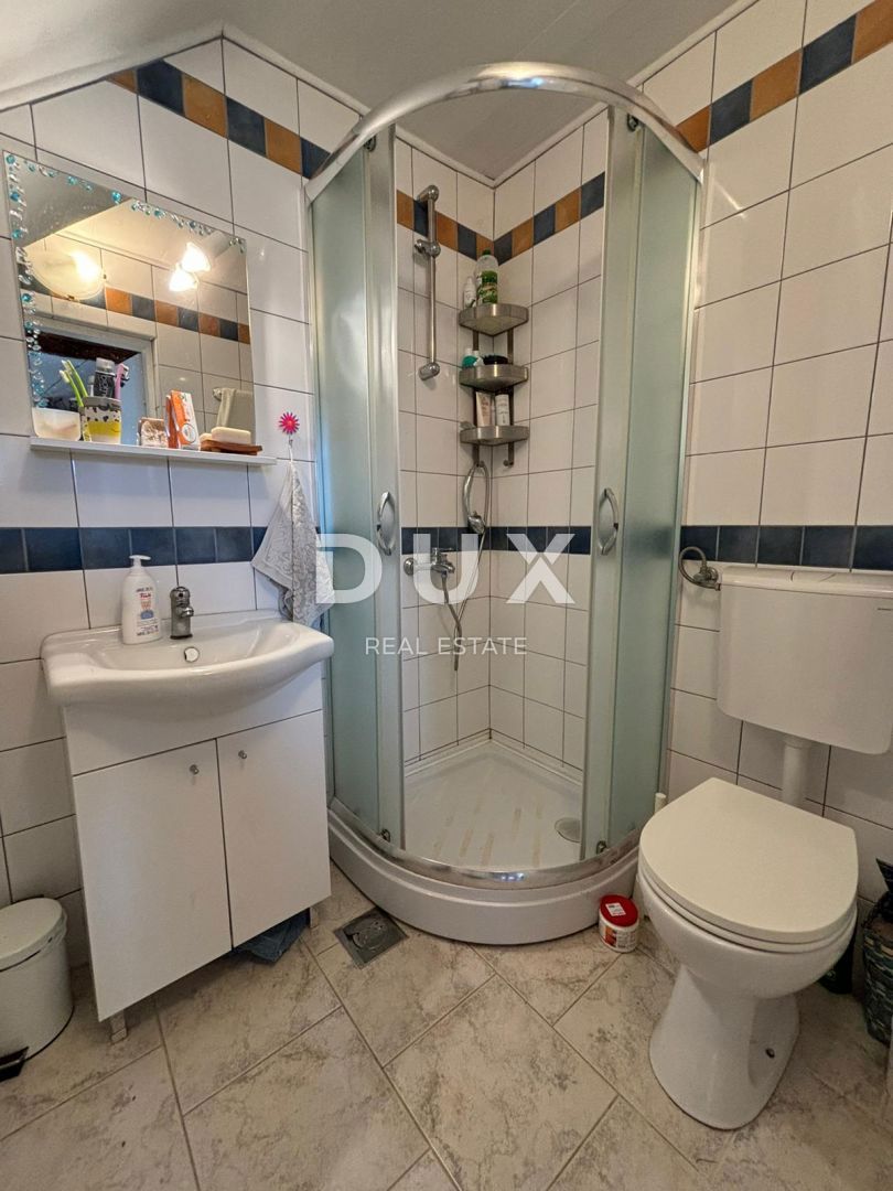 ISTRIA, KANFANAR - Bella casa istriana + 490 m2 di terreno edificabile!