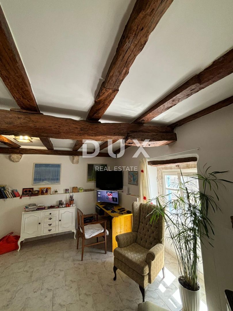 ISTRIA, KANFANAR - Bella casa istriana + 490 m2 di terreno edificabile!