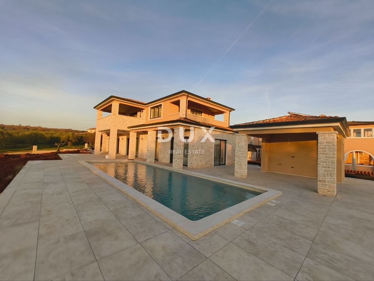 ISTRIA, KAŠTELIR - Affascinante villa in pietra con vista panoramica sul mare