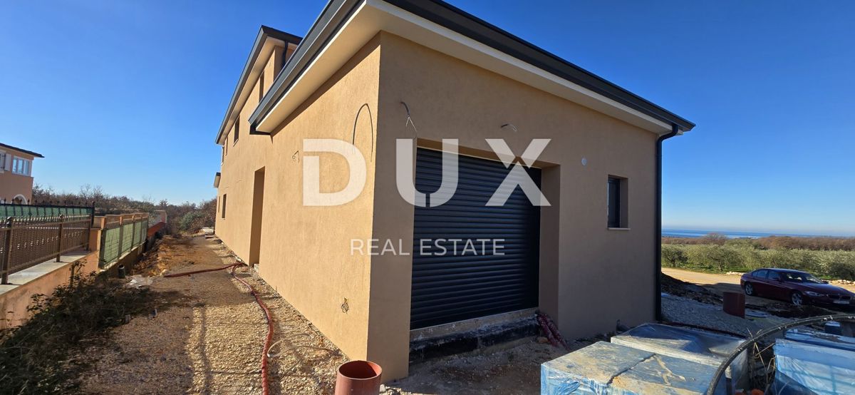 ISTRIA, KAŠTELIR - Affascinante villa in pietra con vista panoramica sul mare