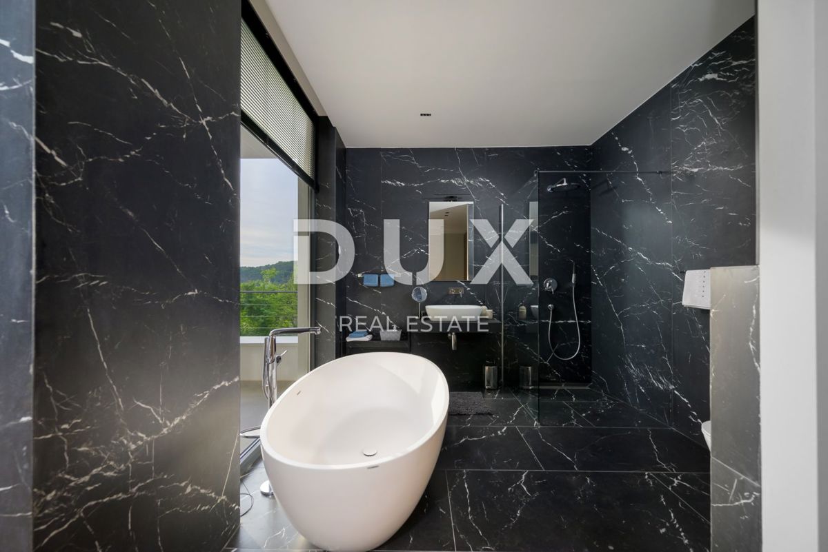 ISTRIA, GROŽNJAN - Villa di design di nuova costruzione con completa privacy, immersa nel verde con una splendida vista