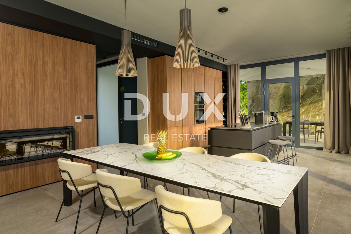 ISTRIA, GROŽNJAN - Villa di design di nuova costruzione con completa privacy, immersa nel verde con una splendida vista