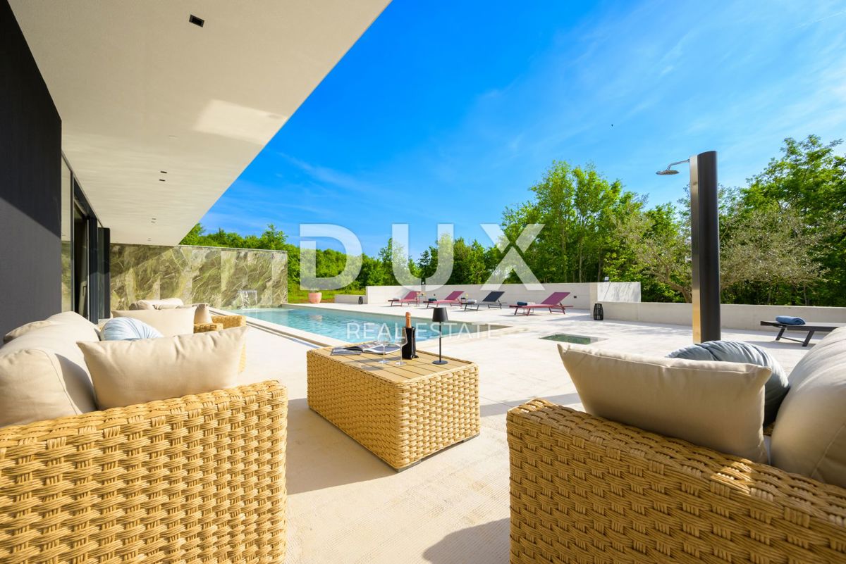 ISTRIA, GROŽNJAN - Villa di design di nuova costruzione con completa privacy, immersa nel verde con una splendida vista