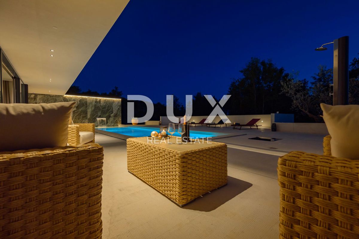 ISTRIA, GROŽNJAN - Villa di design di nuova costruzione con completa privacy, immersa nel verde con una splendida vista