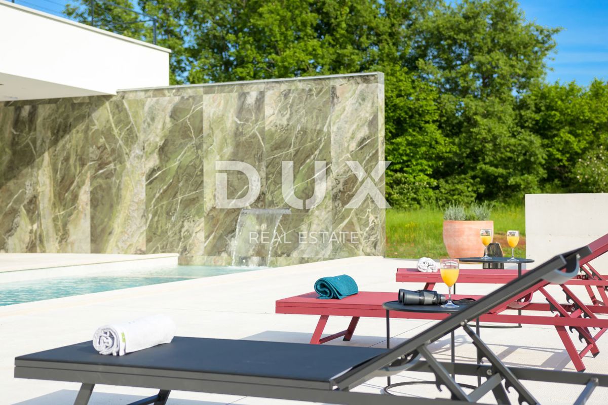 ISTRIA, GROŽNJAN - Villa di design di nuova costruzione con completa privacy, immersa nel verde con una splendida vista